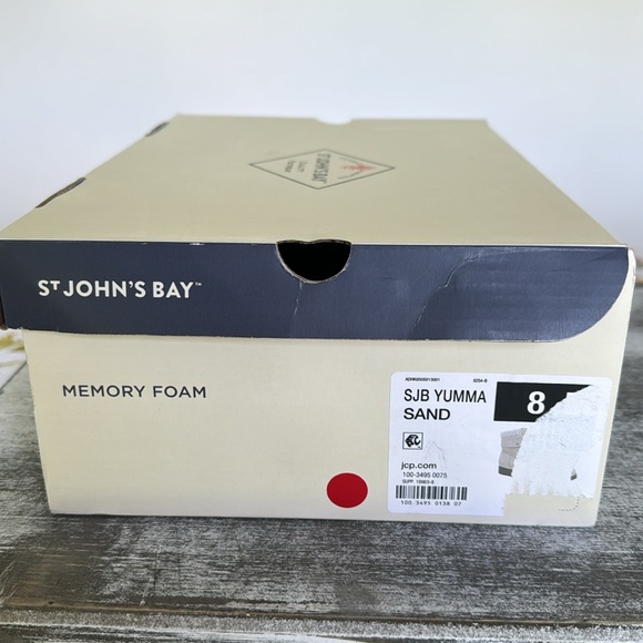 NWT woman’s boots - Picture 6 of 6